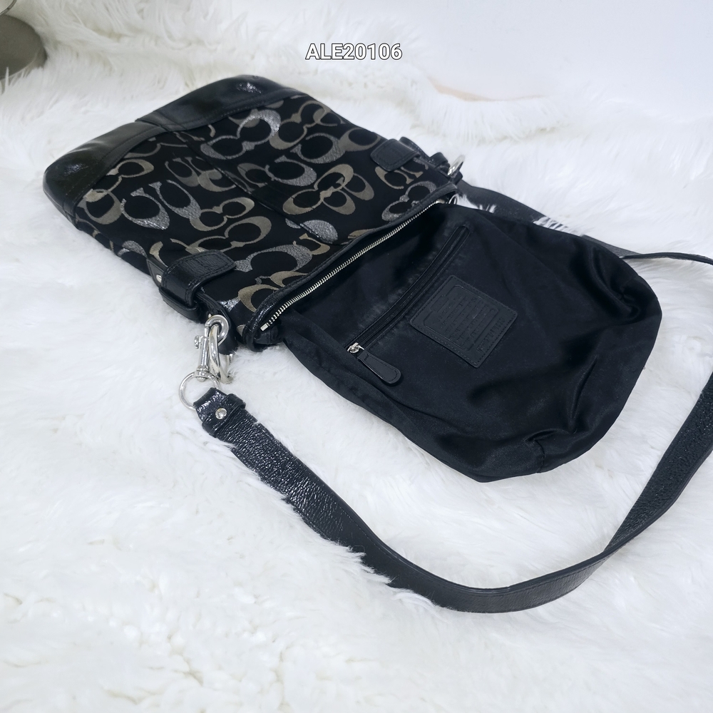 Coach black and silver crossbody bag in Optic Metallic Signature F19820 - Picture 7 of 15